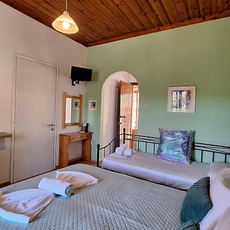 Armonia Panormos (Skopelos)